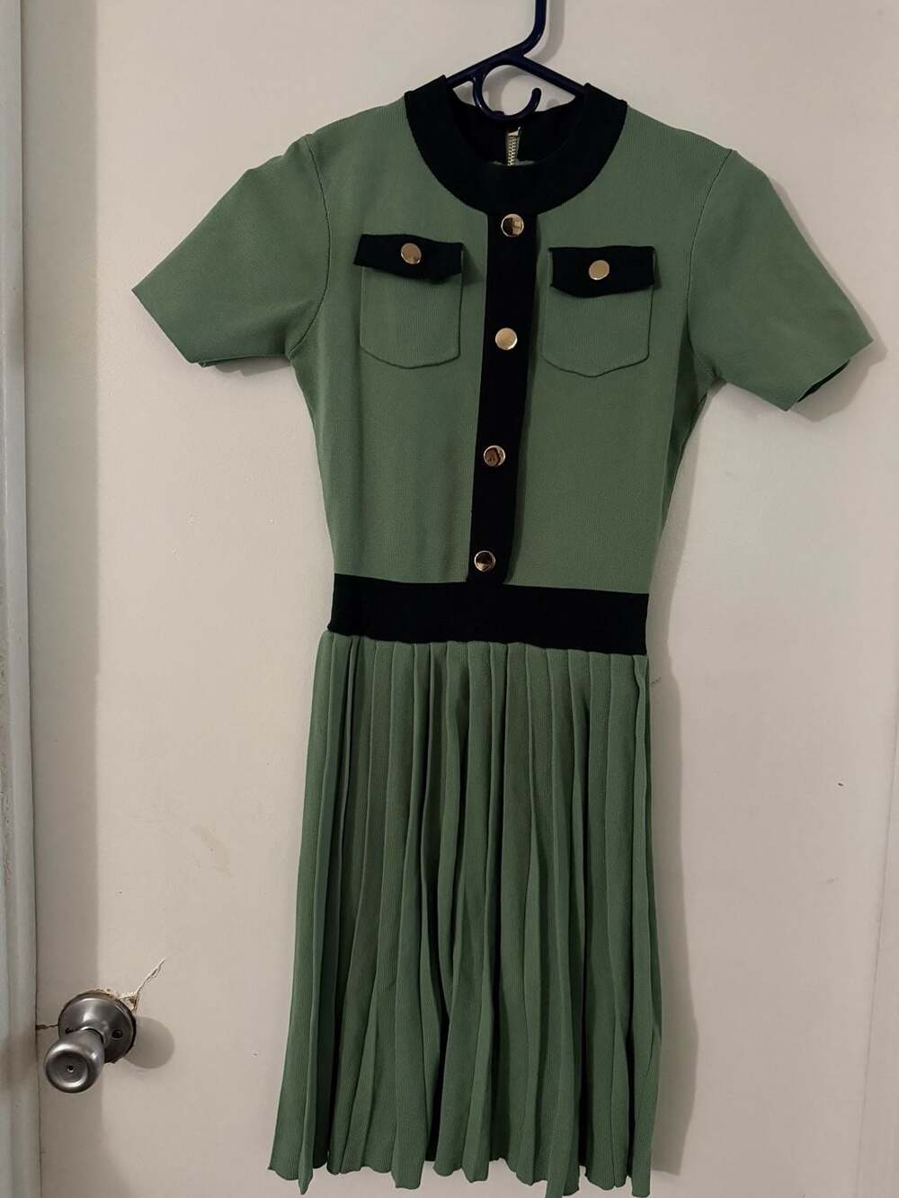 Alexia Admor Ander Dress in Green